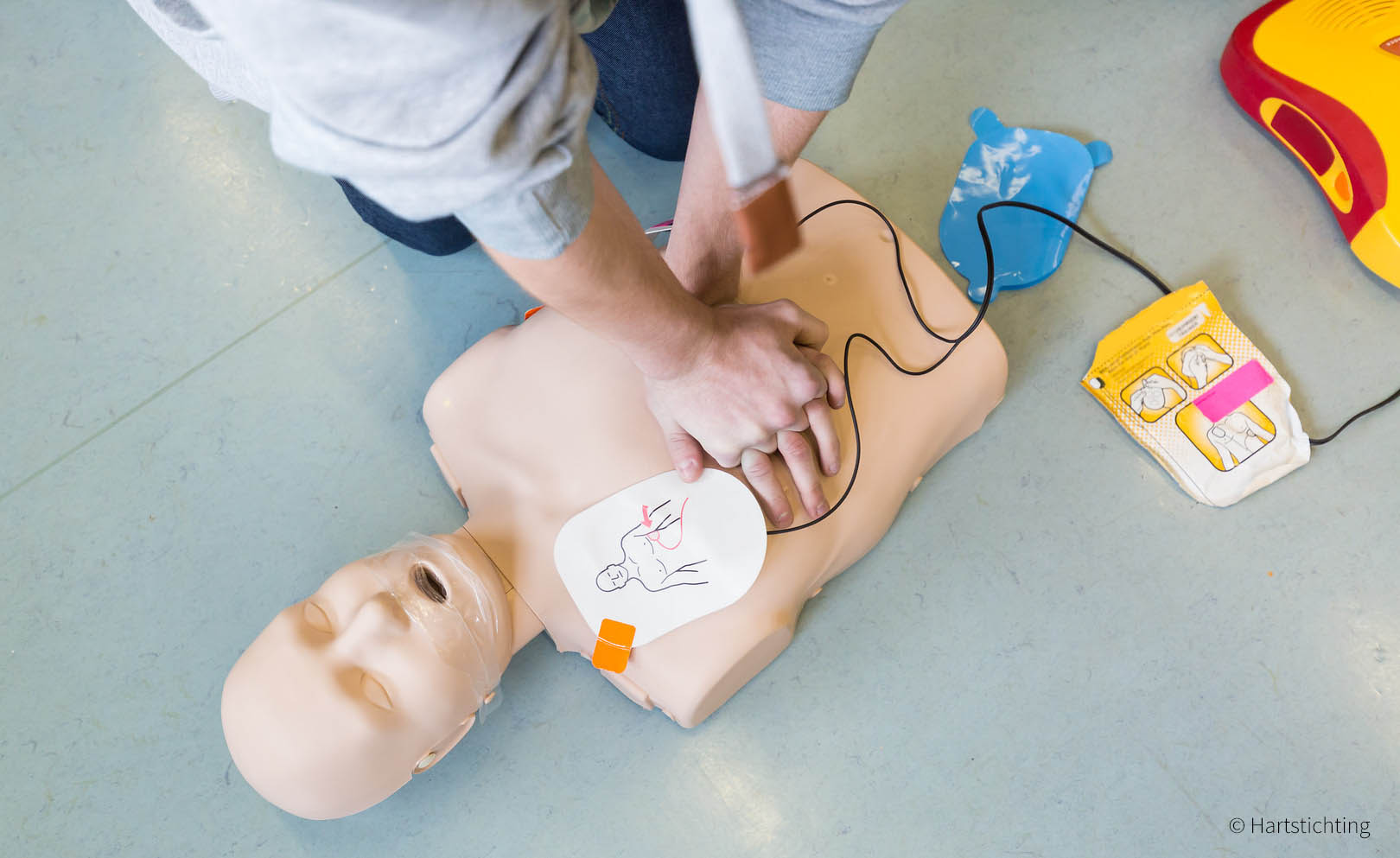 Oproep: Cursus gebruik AED apparaat 